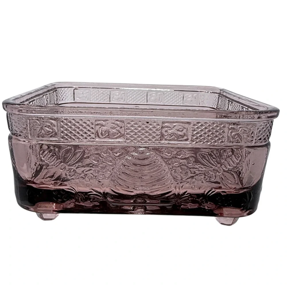 Indiana Glass Bee Box Candy Dish Amethyst Purple Excellent Beehive Motif Lid